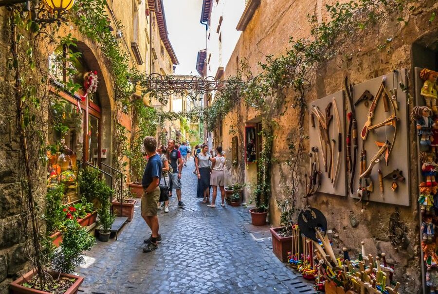 From Rome: Bagnoregio & Orvieto Day Trip with Wines & Lunch - Montepulciano area drive time: what you gain by switching from cities to countryside
