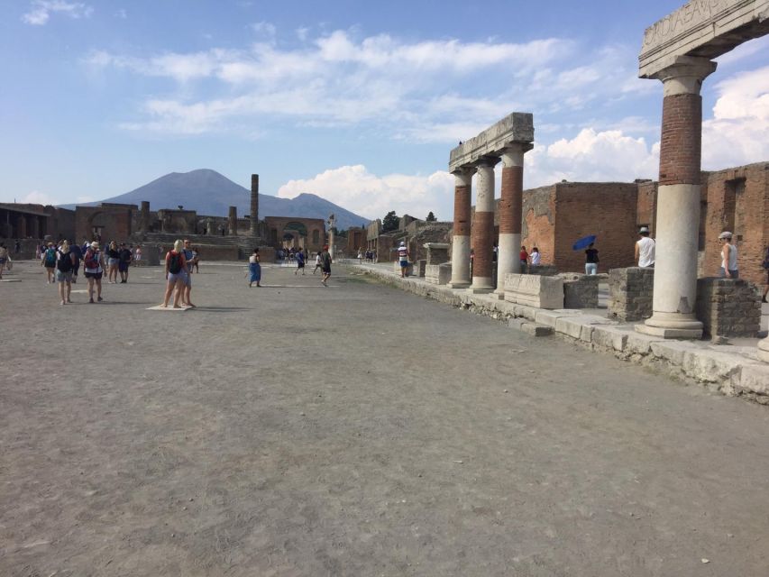 From Rome: Pompeii All-Inclusive Tour with Live Guide - Who this Pompeii tour from Rome is best for