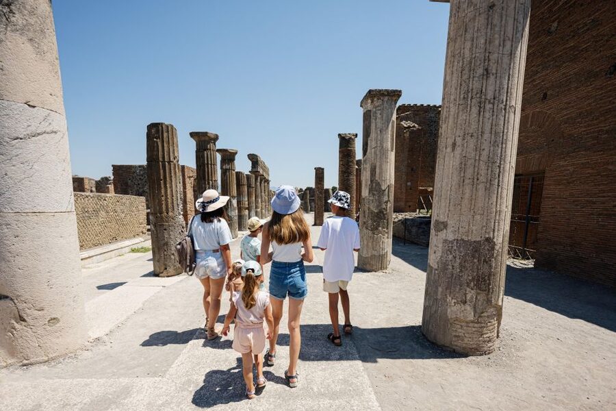 From Rome: Pompeii, Amalfi Coast, and Sorrento Day Trip - Rome to Pompeii, starting at Piazza del Popolo like a pro