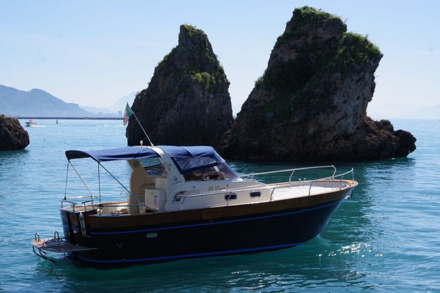 From Salerno: Sightseeing Day Cruise to Amalfi Coast - Food and drinks onboard: more than snacks, less than a formal meal