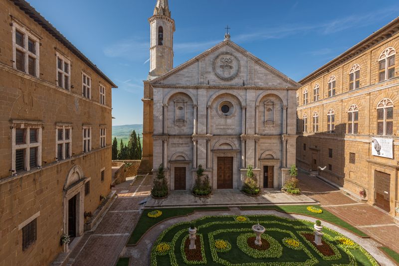 From Siena: Pienza and Montepulciano Small-Group Tour - Group size, pace, and meeting at Siena’s Piazza San Domenico