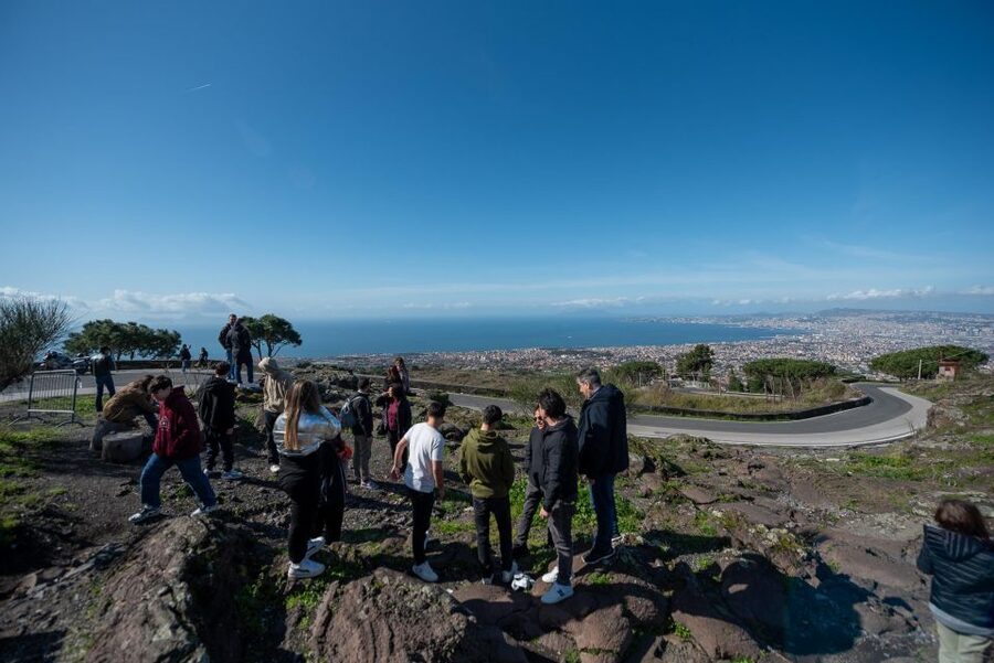 From Sorrento: Pompeii and Vesuvius Guided Tour with Lunch - Entering Pompeii Archaeological Park with a real guide