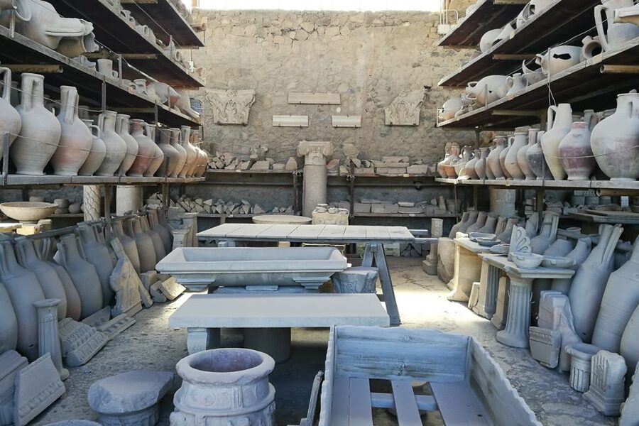 From Sorrento: Pompeii and Vesuvius Tour - Getting There from Sorrento: Bus Comfort and Meeting Point Reality