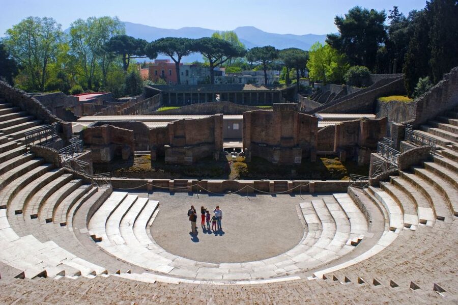 From Sorrento: Pompeii Ruins All-inclusive Guided Tour - Roman Baths, Public Life, and Places That Translate Daily Routine