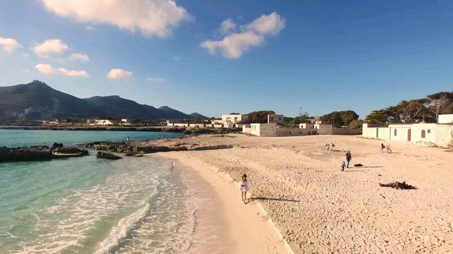 From Trapani: Day Cruise to Favignana & Levanzo with Lunch - Levanzo in 1 hour: charming village, white-and-blue views