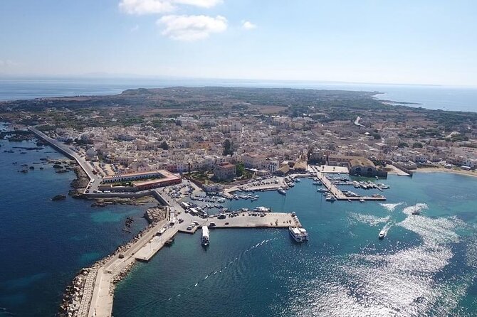 From Trapani: Egadi Islands tour with lunch on board - Levanzo Boat Tour: Faraglione di Levanzo and the Coves You Cannot Reach on Foot