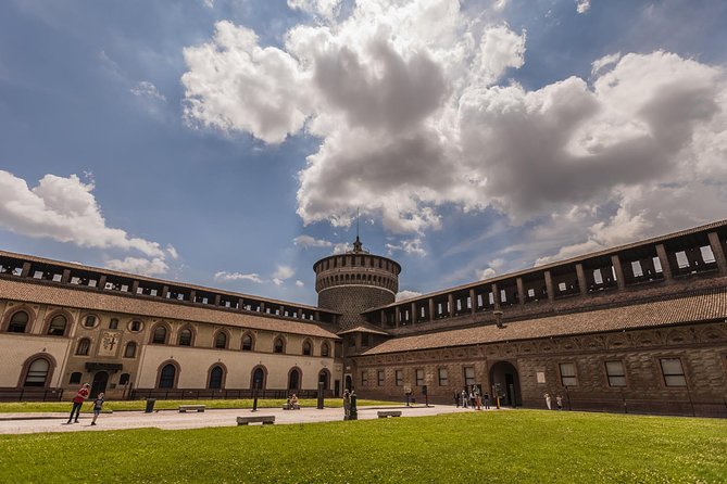 Full-day Skip-The-Line Milan, The Last Supper and Duomo Cathedral - Piazza della Scala and Piazza Affari, big names, real-city energy