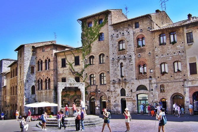 Full Day Tour to Val d'Orcia and Gladiator's Fields with Wines - The Duomo di Pienza Stop: Quick Art Look, Optional Time Stretch