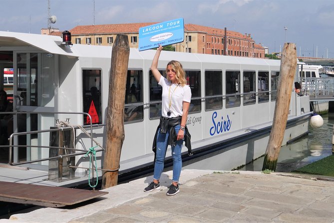 Full-Day Venice Lagoon Tour: Visit Murano, Burano and Torcello - Murano glassblowing: the moment that makes the day click