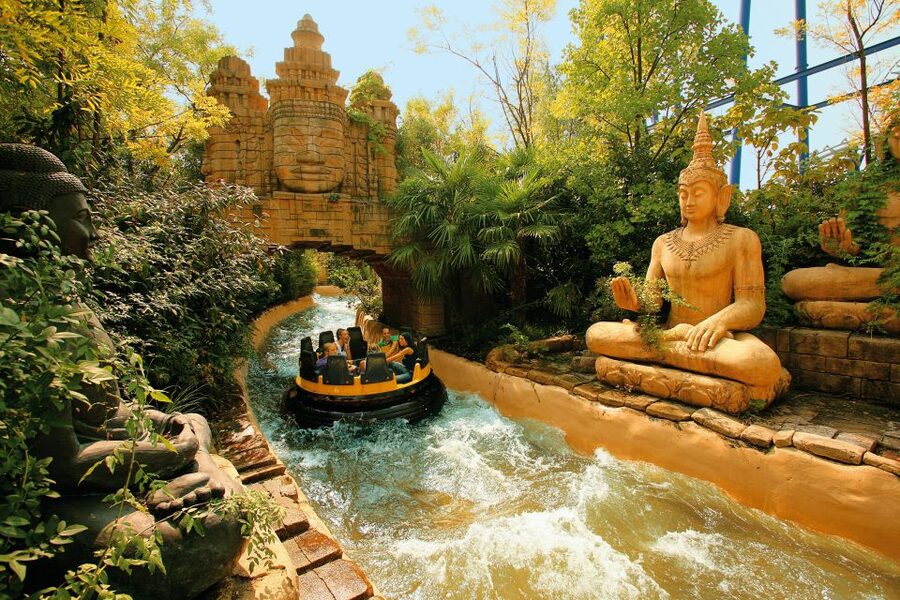 Gardaland Park: Open Date Entry Ticket - Your coaster and dive-hit plan: Shaman, Space Vertigo, Blue Tornado, Oblivion, The Black Hole