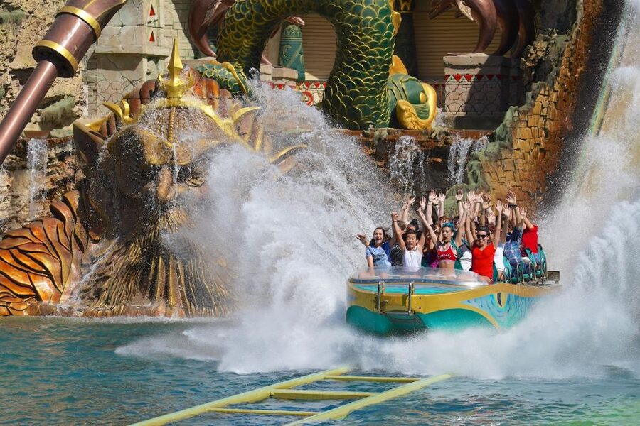 Gardaland Park: Open Date Entry Ticket - Ticket basics: open-date entry, 1-day validity, and how barcode entry works