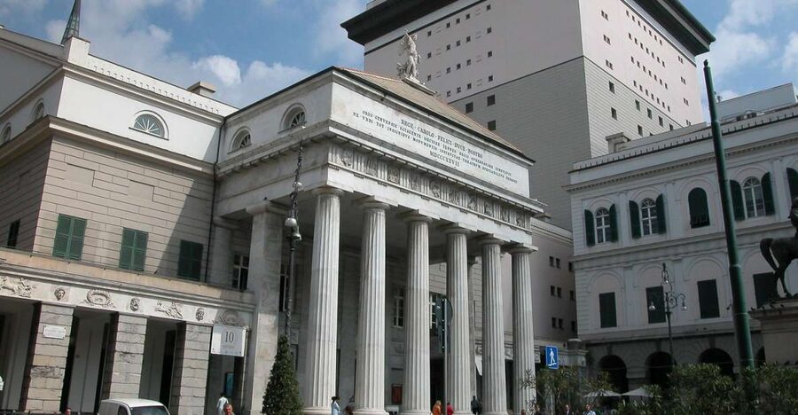 Genoa: 2-Hour Guided Walking Tour of the Historical Center - Walking Genoa’s caruggi in two hours, not three days