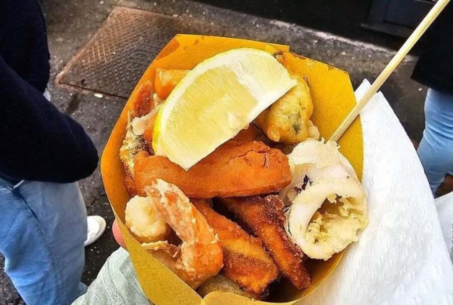 Genoa: Food and Wine Tasting Walking Tour - Who should book this Genoa food and wine tasting walk