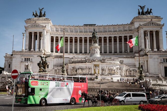 Get-On Get-Off Bus Tour in Rome + FREE APP - Crowds, boarding lines, and doing it in a smart order