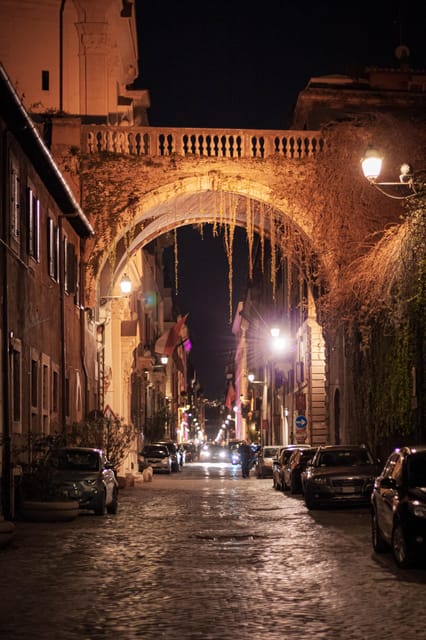 Ghosts, Legends & Mysteries of Rome Tip-Based Walking Tour - Practical tips for making the 90 minutes count
