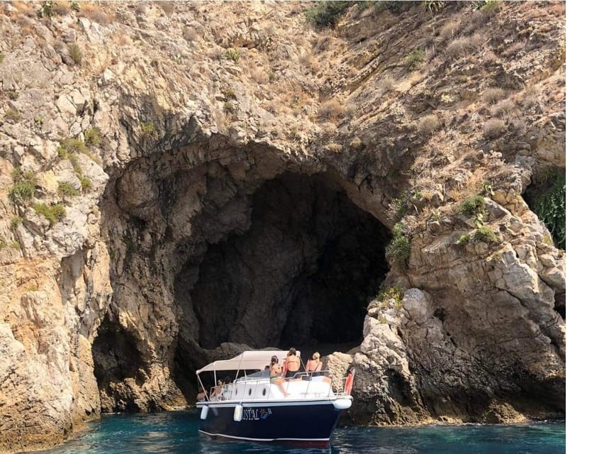 Giardini Naxos: Taormina & Isola Cruise Bella with Aperitif - What the 2-hour format feels like once you’re out at sea
