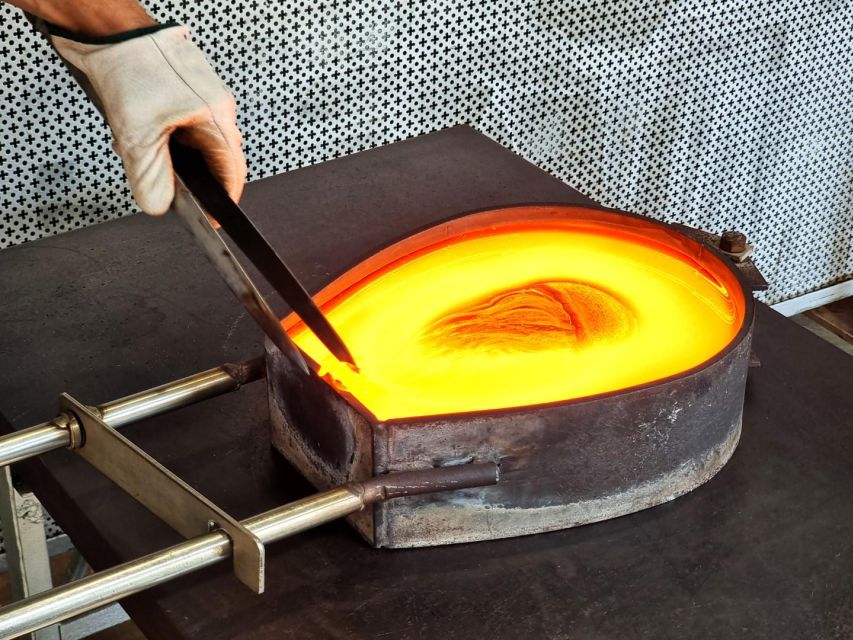 Glass Blowing Show Visit Murano Glass Factory & Showroom OMG - Accessibility, language, and what to expect in the room