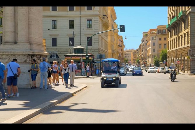 Golf cart tour: explore Rome's iconic landmarkes with ease - Trevi Fountain: 20 minutes to toss the coin and get your shot