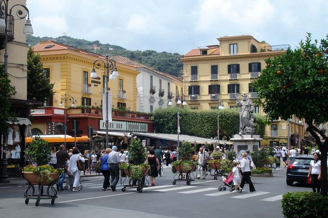 Group Tour to Sorrento, Positano, Amalfi with Optional Boat Ride - Amalfi in one hour: the Cathedral area and a walkable center