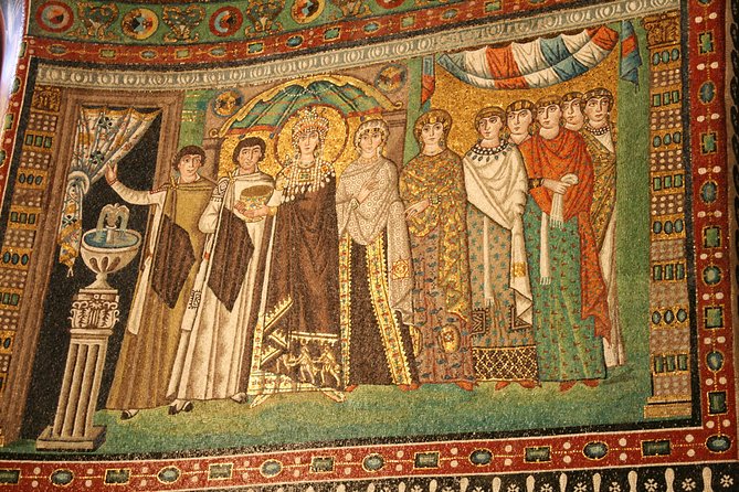 Guided Tour of Mosaic Tiles in Ravenna - Stop 3: Battistero Neoniano and Blue Tesserae Baptism Drama