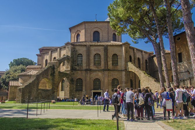Guided Tour of Mosaic Tiles in Ravenna - Stop 1: Mausoleo di Galla Placidia and the Star Dome Connection to Dante