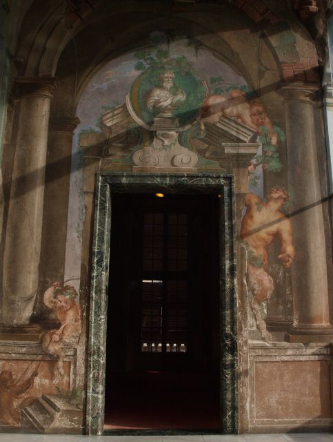 Guided Tour of Rolli Palaces UNESCO Site, Genoa - Palazzo Lomellino: finding the hidden fresco moment