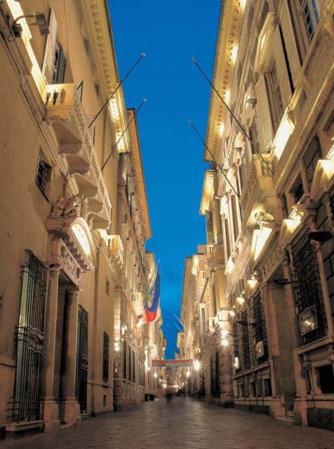 Guided Tour of Rolli Palaces UNESCO Site, Genoa - The best value about $16 in Genoa