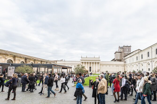 Guided Tour Vatican Museums & Sistine Chapel with Basilica Access - Sistine Chapel: how to see it well without feeling panicked