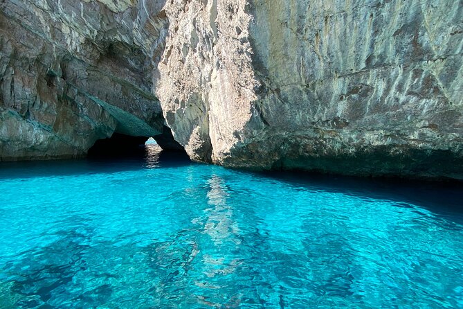 Half day tour of Capri by private boat - A private Capri boat loop beats the crowded version