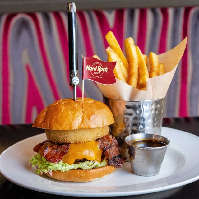 Hard Rock Cafe Florence with Set Menu for Lunch or Dinner - Atmosphere, music nights, and the merch factor