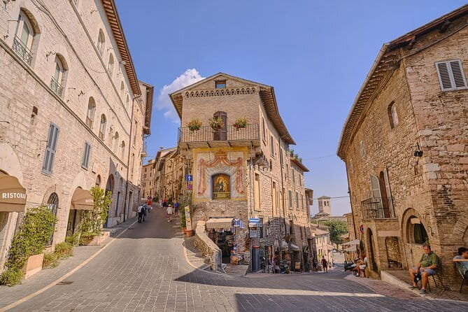 Heart of Italy Day Trip: Visit Perugia and Assisi from Florence - Perugia free time, plus an optional chocolate detour