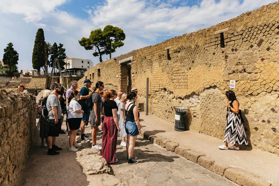 Herculaneum: Skip-the-Line Guided Tour with Archaeologist - Where the Tour Starts, and Why You’ll Want to Arrive Ready