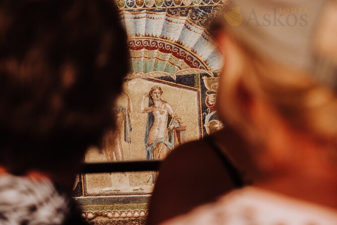 Herculaneum Small Group Tour and Ticket With an Archaeologist - Stop-by-stop at Herculaneum: what each place is really showing you