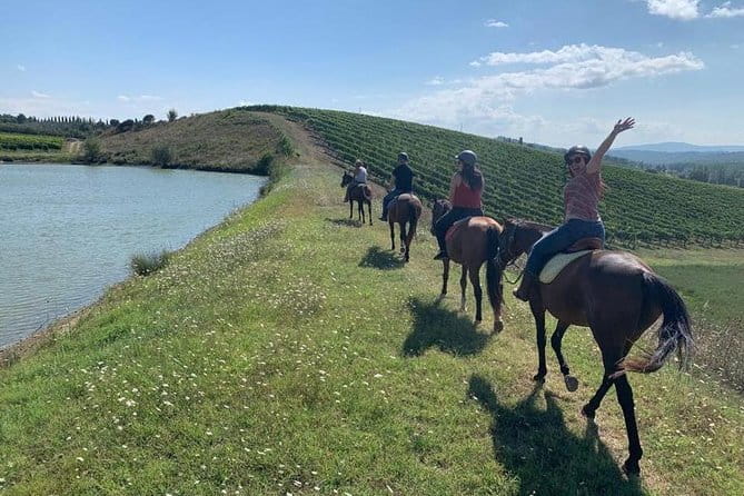 Horseback Ride in S.Gimignano with Tuscan Lunch Chianti Tasting - Riding with the right guide energy