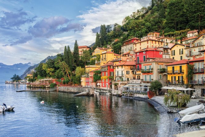 Italy and Switzerland Day Trip: Lake Como, Bellagio & Lugano from Milan - Bellagio: cobblestones, shops, and a clean hour to reset