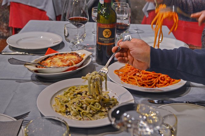 Jewish Ghetto and Campo Dè Fiori By Night Food, Wine and Sightseeing Tour - Starting at Piazza Mattei: finding the turtles fountain on time