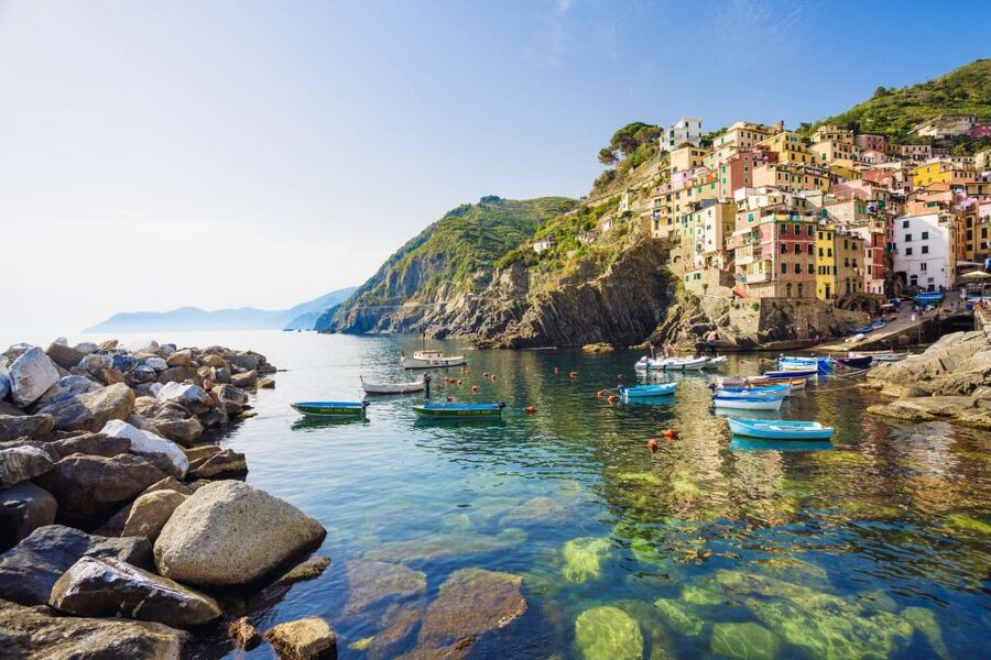 La Spezia: Cinque Terre and Portovenere Full-Day Boat Tour - The Cinque Terre run: Riomaggiore, Manarola, Corniglia, Vernazza, and the view-first order
