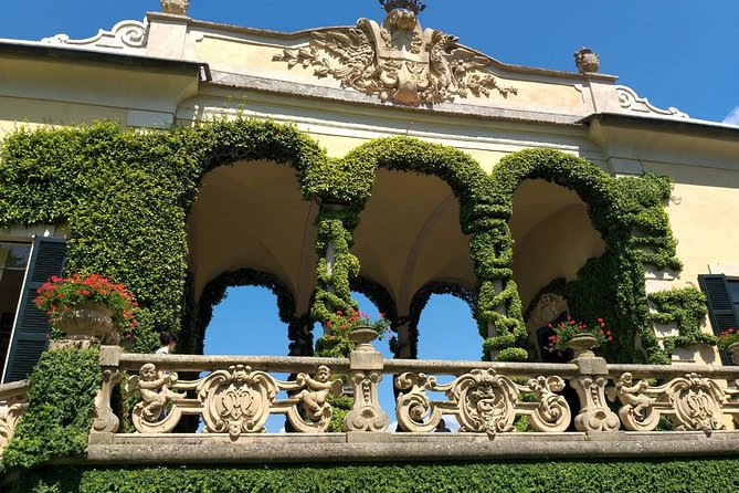 Lake Como Highlights - Villa Balbianello & Bellagio exclusive full-day tour - Como Start at Piazza Cavour, Then Straight to the Lake