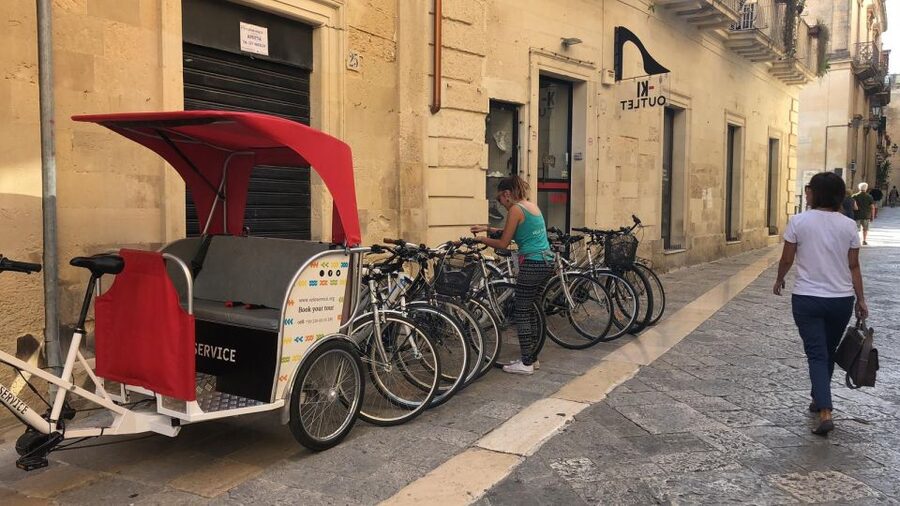 Lecce: City Highlights Guided Tour by Rickshaw - Porta Napoli: The Monumental City Entrance That Sets the Mood