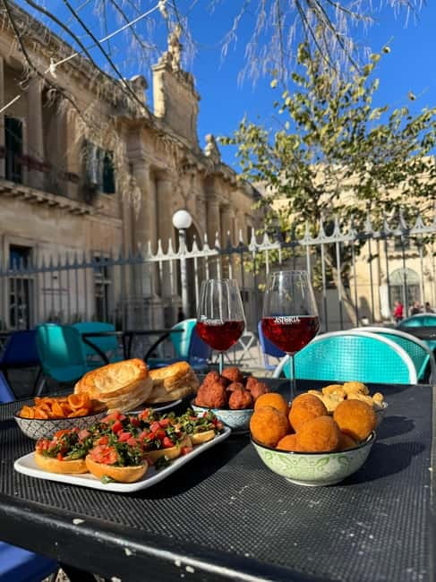 Lecce: Guided Street Food Walking Tour with Food and Wine - Key takeaways before you go