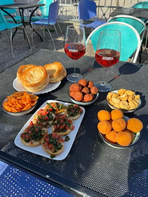 Lecce: Guided Street Food Walking Tour with Food and Wine - Piazza Sant’Oronzo: the sweet spot between sightseeing and snacks