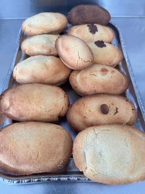 Lecce: Guided Street Food Walking Tour with Food and Wine - Santa Croce Church: the postcard façade stop you should not rush
