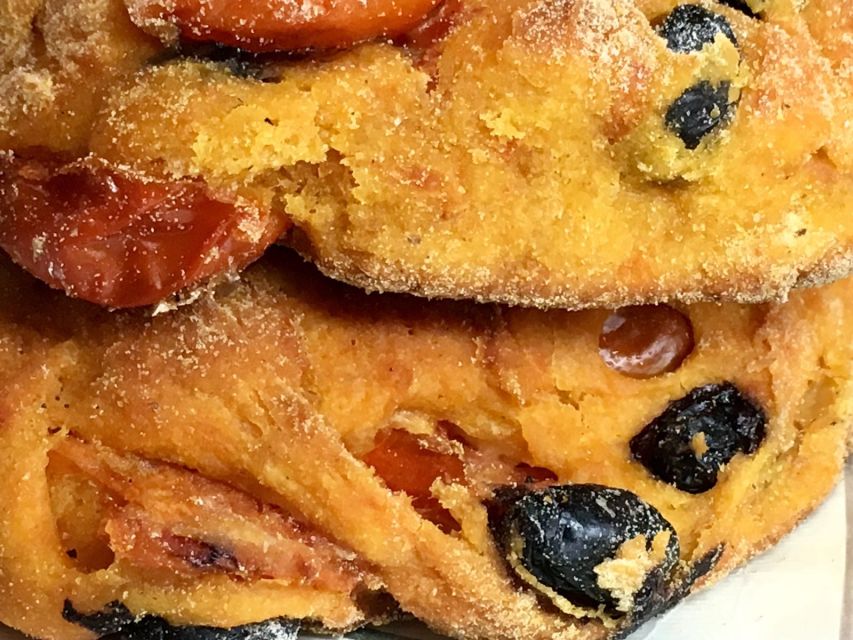 Lecce: Street Food Tasting and Sightseeing Tour - Basilica of Santa Croce and the papier-mâché workshop step-by-step