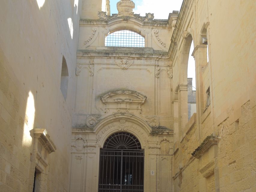 Lecce: Street Food Tasting and Sightseeing Tour - From Porta Napoli to church stops, you keep moving with purpose