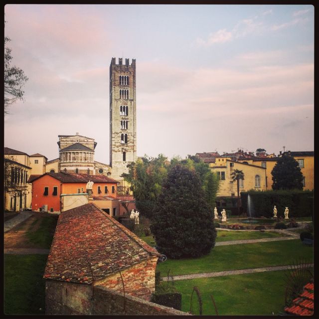 Lucca: 2-Hour City Center Walking Tour - San Frediano and Piazza Anfiteatro: Layers of Roman-Era Presence
