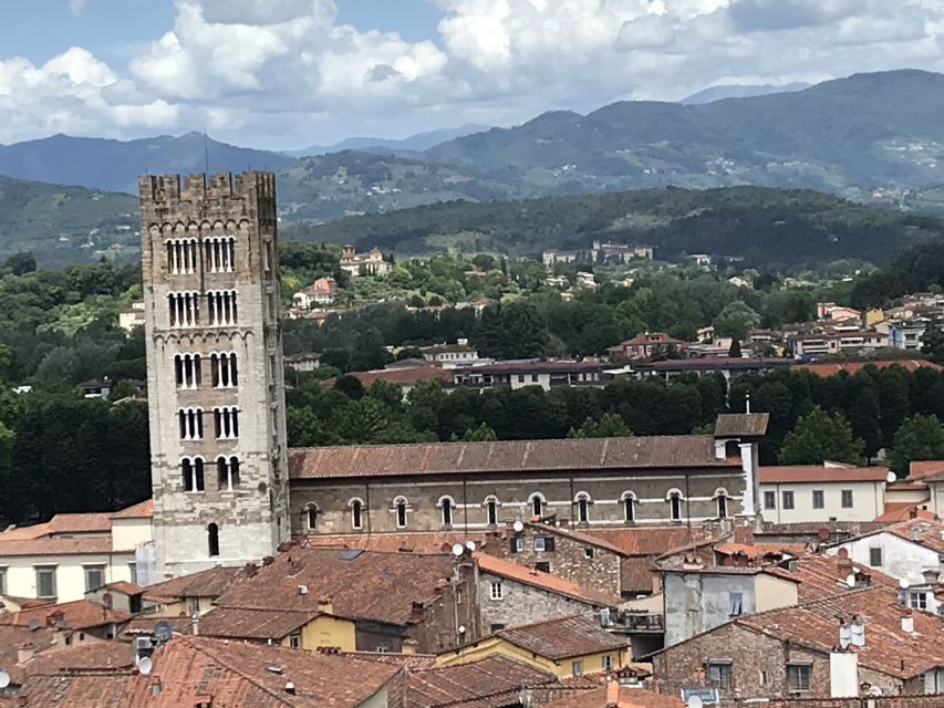 Lucca: 2-Hour City Center Walking Tour - Lucca Cathedral at the Finish: Optional Interior Time
