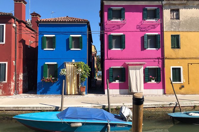 Luxury Tour of Murano & Burano by Private Boat and Guide - Murano glassblowing with a master: watch the process, then shop smart