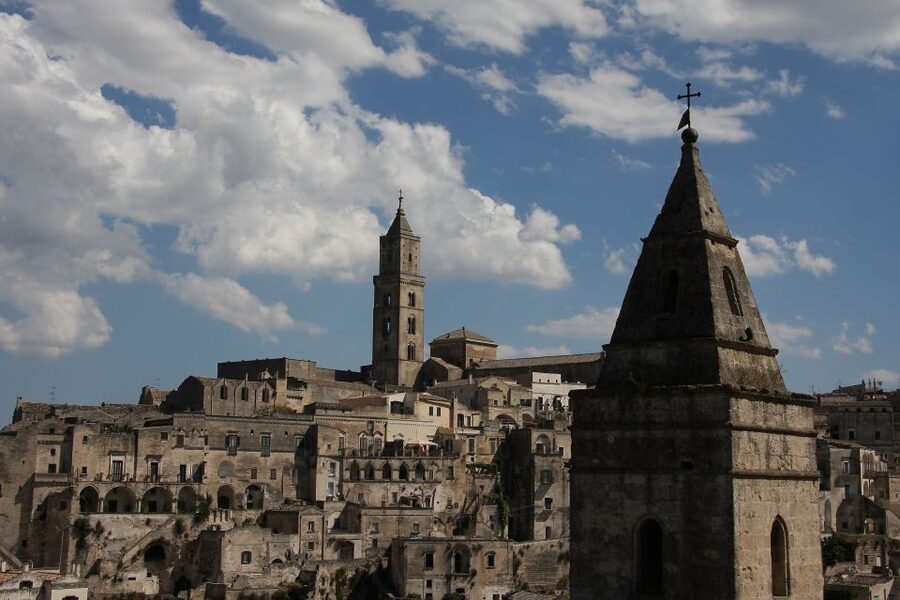 Matera: Guided Walking Tour - From Sasso Barisano to Sasso Caveoso, how the town reads in stone