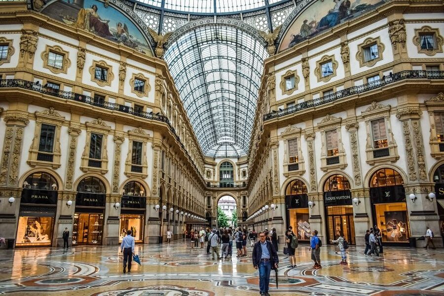 Milan by Night 2-Hour Walking Tour - Photography Without the Stress: Best Spots and Simple Habits