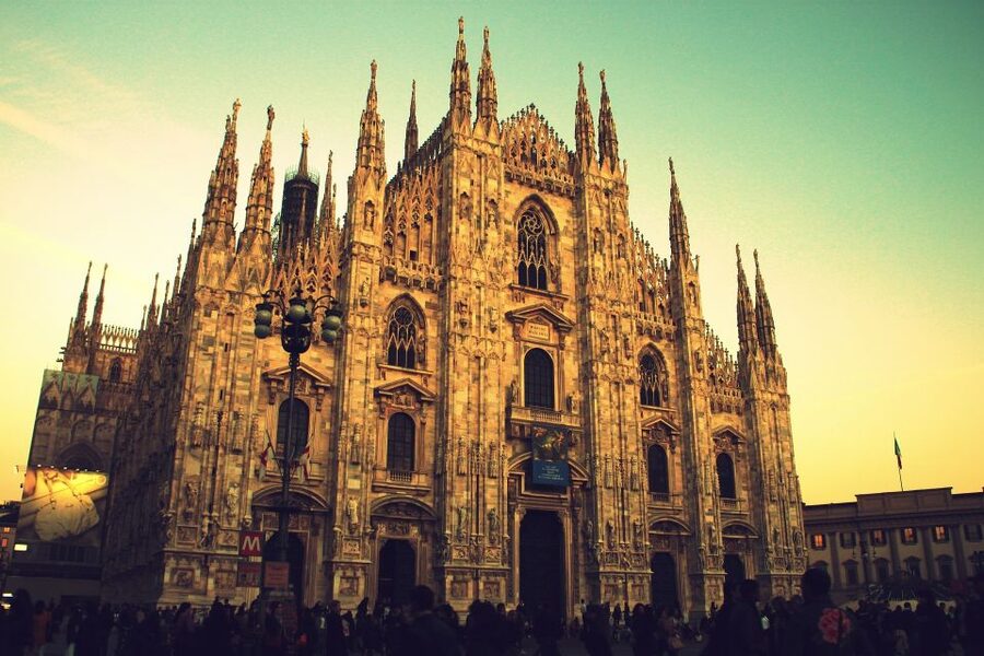 Milan by Night 2-Hour Walking Tour - Comfort, Pace, and Hearing: What the Experience Feels Like